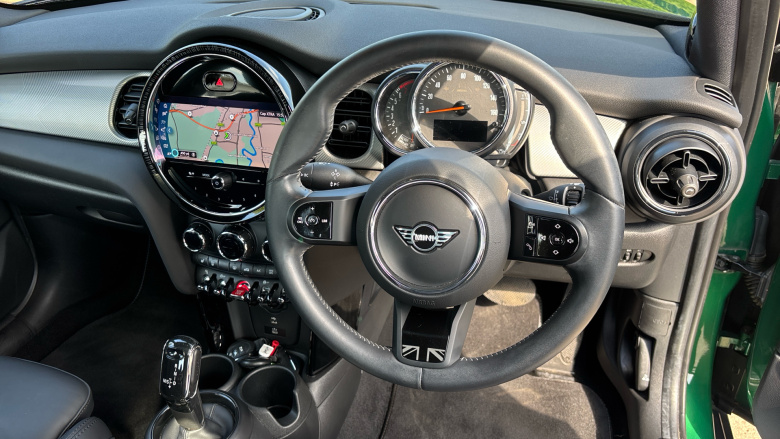 MINI Hatchback 1.5 Cooper Exclusive 5dr Auto Petrol Hatchback